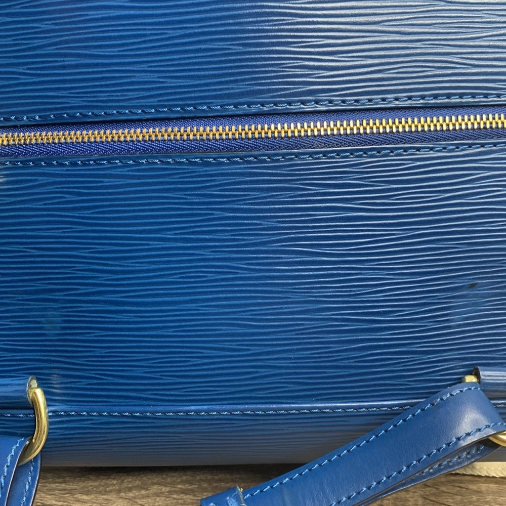 ❤️❤️SOLD❤️❤️Louis Vuitton epi mabillon backpack - Picture 11 of 15